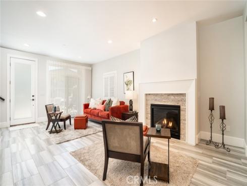 129  Dolphin  , Seal Beach, CA