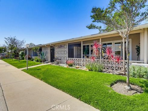 1121  Northwood  237D M9  Road, Seal Beach, CA