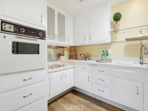 1121  Northwood  237D M9  Road, Seal Beach, CA