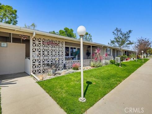 1121  Northwood  237D M9  Road, Seal Beach, CA