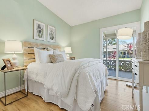 1121  Northwood  237D M9  Road, Seal Beach, CA