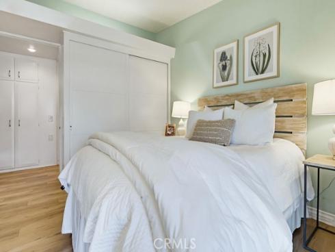 1121  Northwood  237D M9  Road, Seal Beach, CA