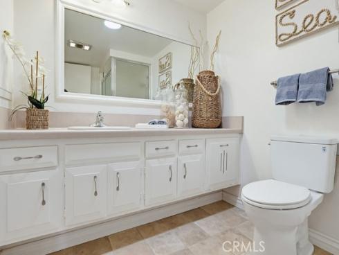 1121  Northwood  237D M9  Road, Seal Beach, CA