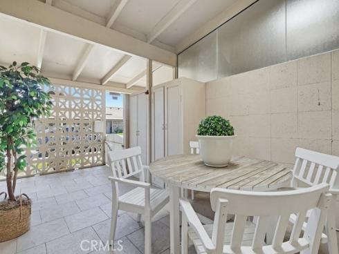 1121  Northwood  237D M9  Road, Seal Beach, CA