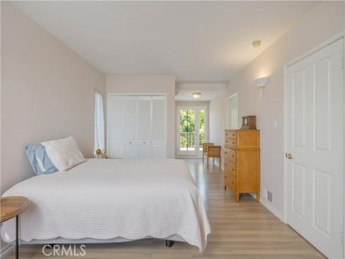 1709  Harbor   Way, Seal Beach, CA