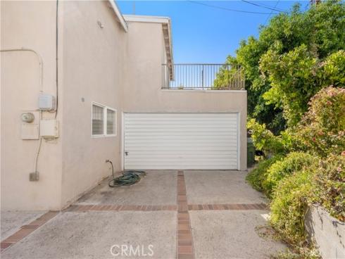 1709  Harbor   Way, Seal Beach, CA