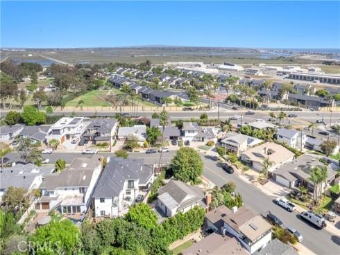 1709  Harbor   Way, Seal Beach, CA