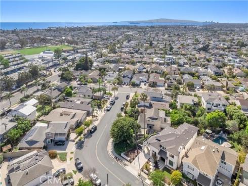 1709  Harbor   Way, Seal Beach, CA