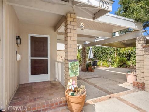 1709  Harbor   Way, Seal Beach, CA