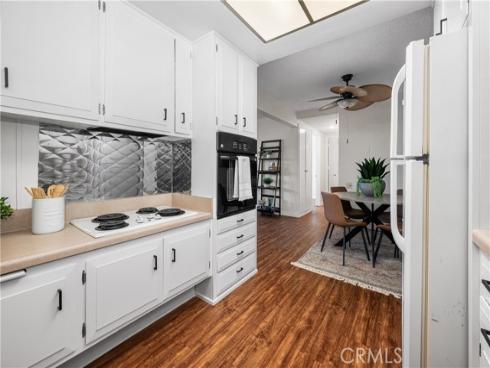 1841  Mckinney  24G  WayM15, Seal Beach, CA