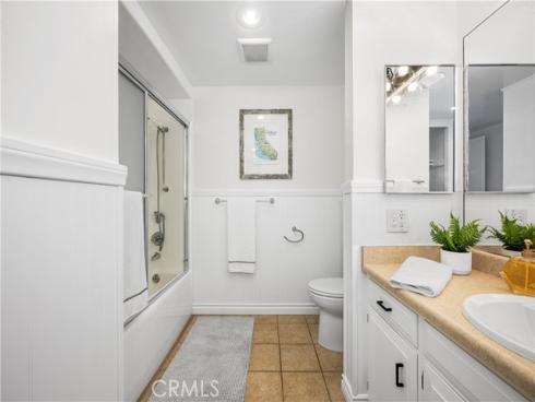 1841  Mckinney  24G  WayM15, Seal Beach, CA
