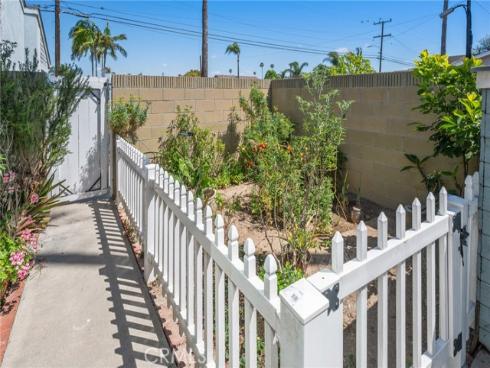 850  Coastline   Drive, Seal Beach, CA