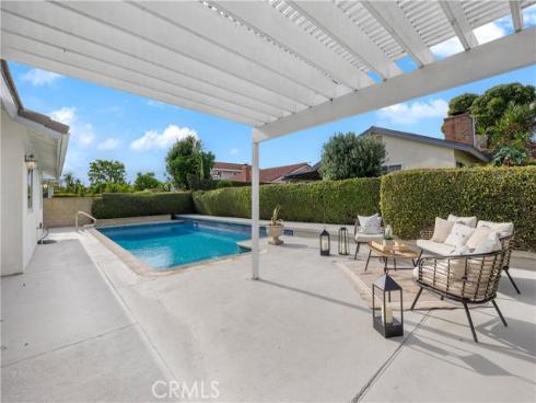 4657  Hazelnut   Avenue, Seal Beach, CA