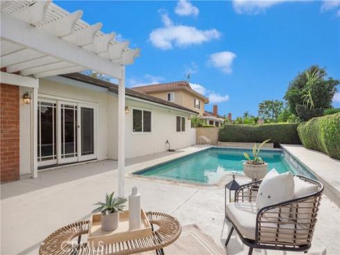 4657  Hazelnut   Avenue, Seal Beach, CA