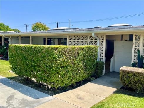 1571 Golden Rain Rd., M5-118i , Seal Beach, CA