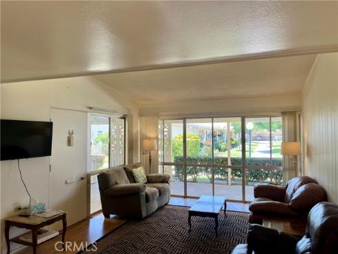 1571 Golden Rain Rd., M5-118i , Seal Beach, CA