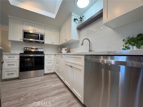 13671 Annandale Dr., M1-10f , Seal Beach, CA