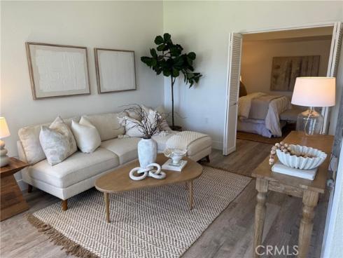13671 Annandale Dr., M1-10f , Seal Beach, CA