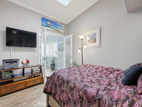 1290 Northwood Road , Seal Beach, CA