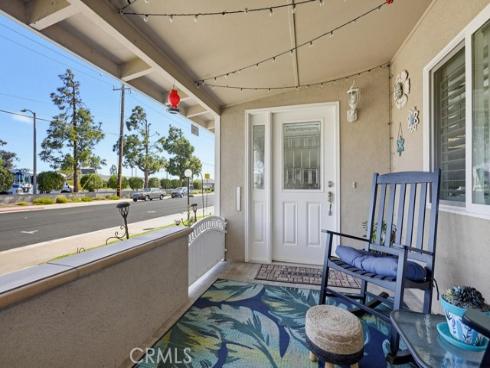 1290 Northwood Road , Seal Beach, CA