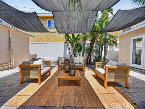 129 14th , Seal Beach, CA