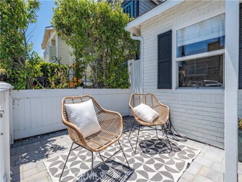 129 14th , Seal Beach, CA