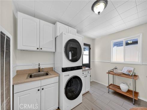 129 14th , Seal Beach, CA