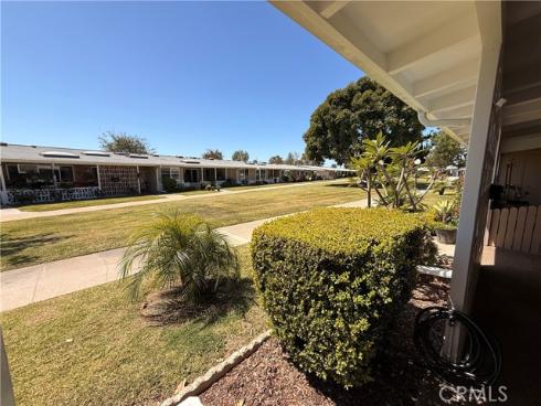 13560  Medinac  102B  Lane, Seal Beach, CA