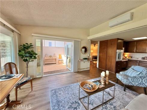 13560 Medinac 102B Lane, Seal Beach, CA
