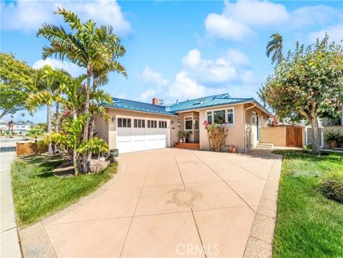 800 Driftwood Avenue, Seal Beach, CA