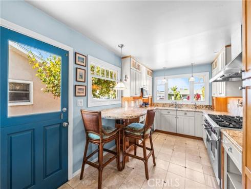 800 Driftwood Avenue, Seal Beach, CA