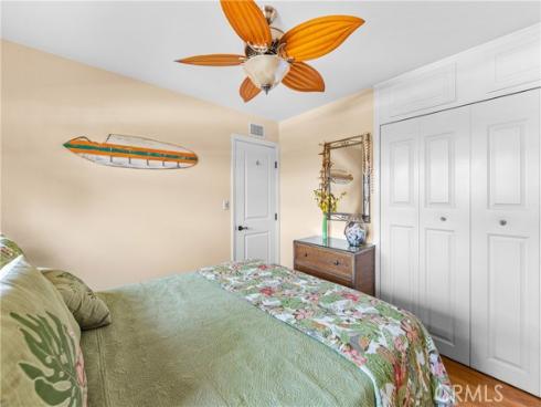 800 Driftwood Avenue, Seal Beach, CA