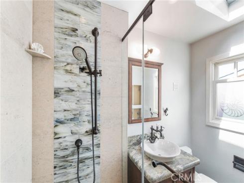 800 Driftwood Avenue, Seal Beach, CA