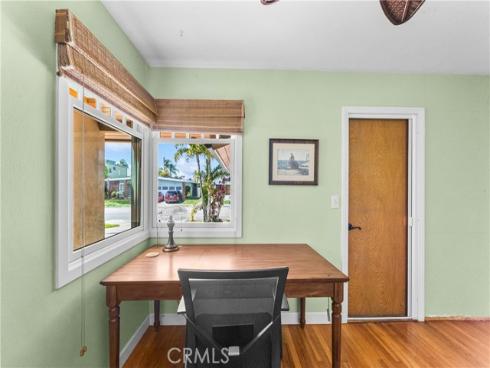 800 Driftwood Avenue, Seal Beach, CA