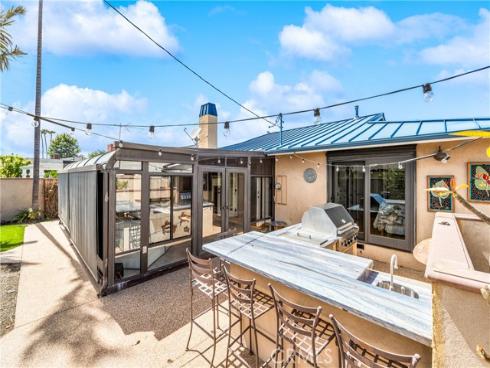 800 Driftwood Avenue, Seal Beach, CA