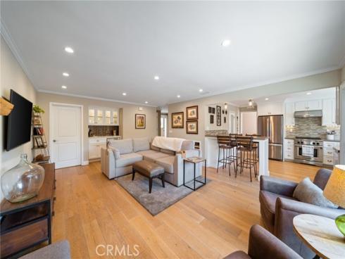4325 Hazelnut , Seal Beach, CA