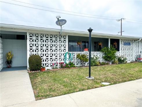 1321  Golden Rain Rd., M2-67d  , Seal Beach, CA