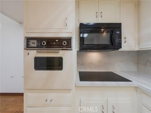 1681 Tam O Shanter M12 10H Road, Seal Beach, CA