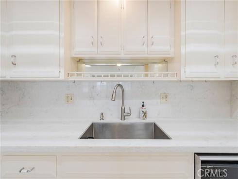1681 Tam O Shanter M12 10H Road, Seal Beach, CA