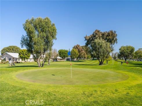 1681 Tam O Shanter M12 10H Road, Seal Beach, CA