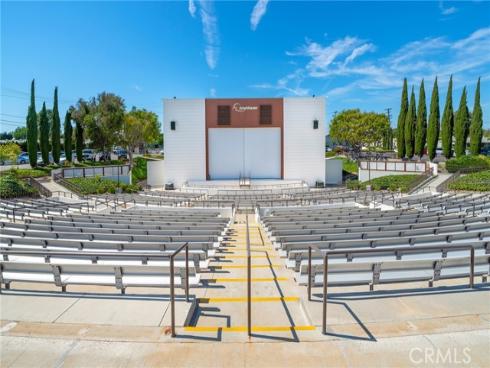 1681 Tam O Shanter M12 10H Road, Seal Beach, CA