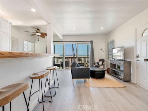 1003  Seal  , Seal Beach, CA