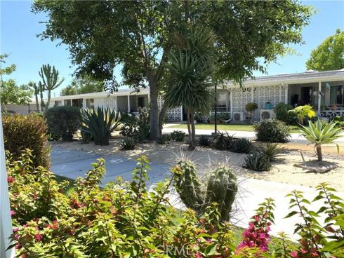 1681 Monterey Rd., M2-15d , Seal Beach, CA