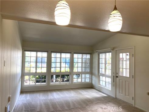 1681 Monterey Rd., M2-15d , Seal Beach, CA
