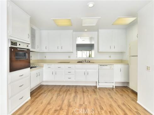13741 Annandale 18J DriveM-1, Seal Beach, CA