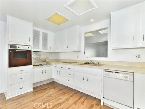 13741 Annandale 18J DriveM-1, Seal Beach, CA