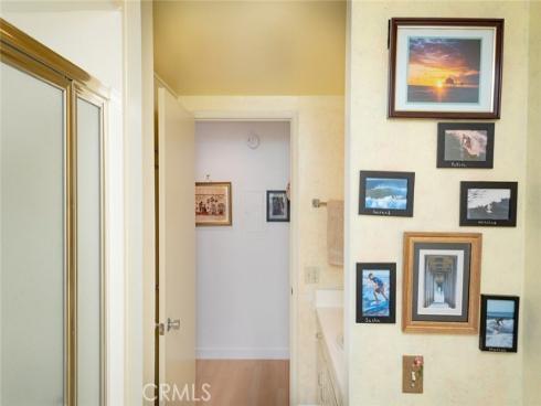 1900  Mckinney Way #22f (m15)  , Seal Beach, CA