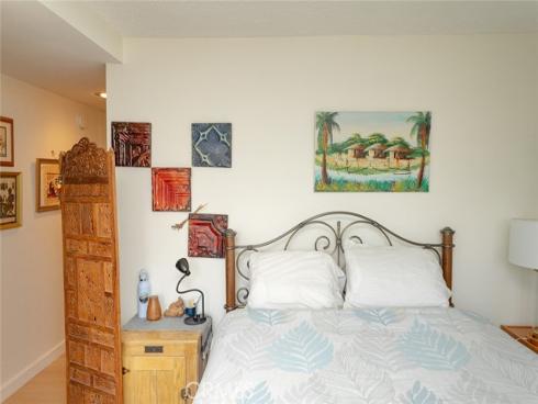 1900  Mckinney Way #22f (m15)  , Seal Beach, CA