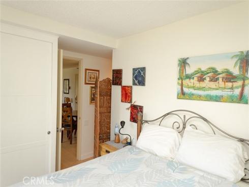 1900  Mckinney Way #22f (m15)  , Seal Beach, CA
