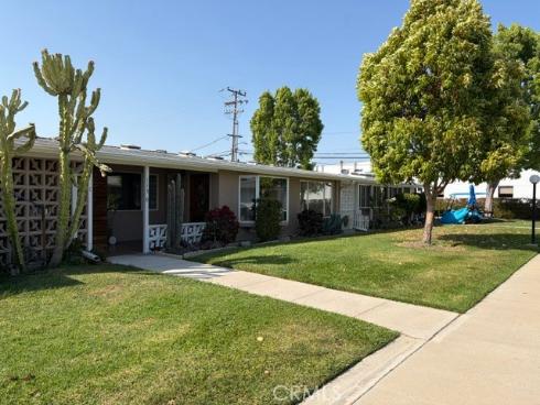 1551 Homewood 113-B Road, Seal Beach, CA